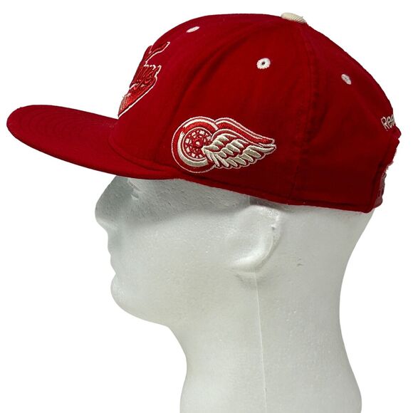 Detroit Red Wings Script Wool Hat Cap Red Reebok 6 Panel Snapback NHL Spell Out - Picture 6 of 9